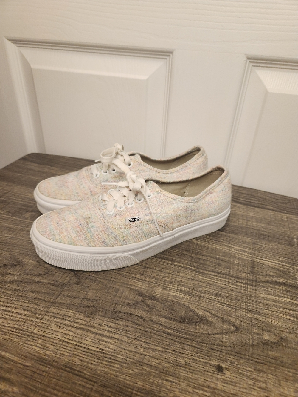 Vans Women’s Pastel Colors Lace-Up Sneakers Size 8 Women